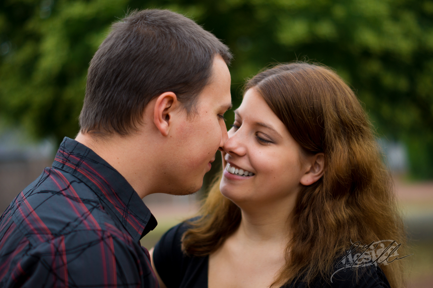 Vorbereitung für Hochzeitsfotos im Brückenkopfpark